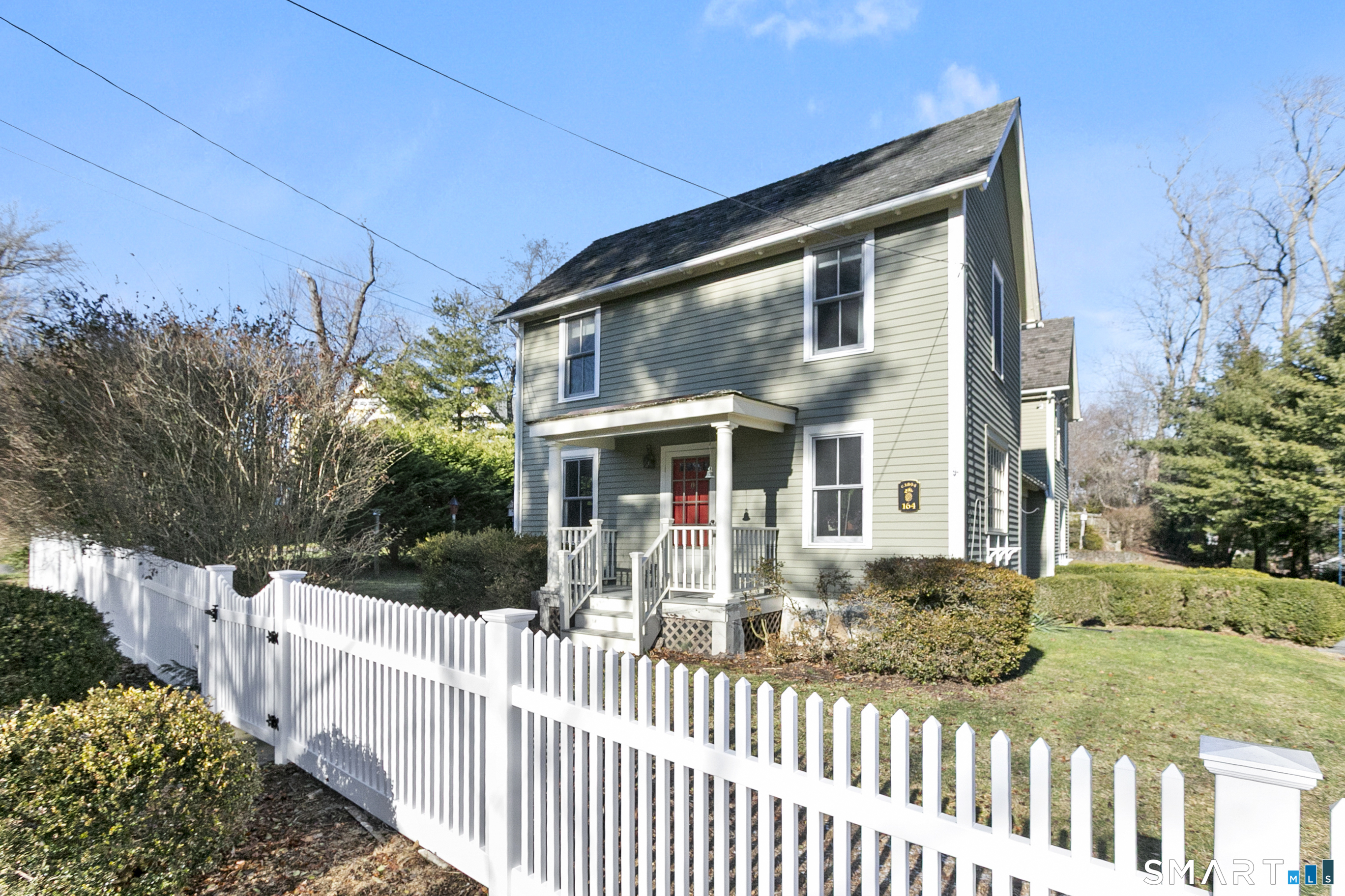 164 Farist Road Fairfield, CT 06825 - Photo 6 of 40