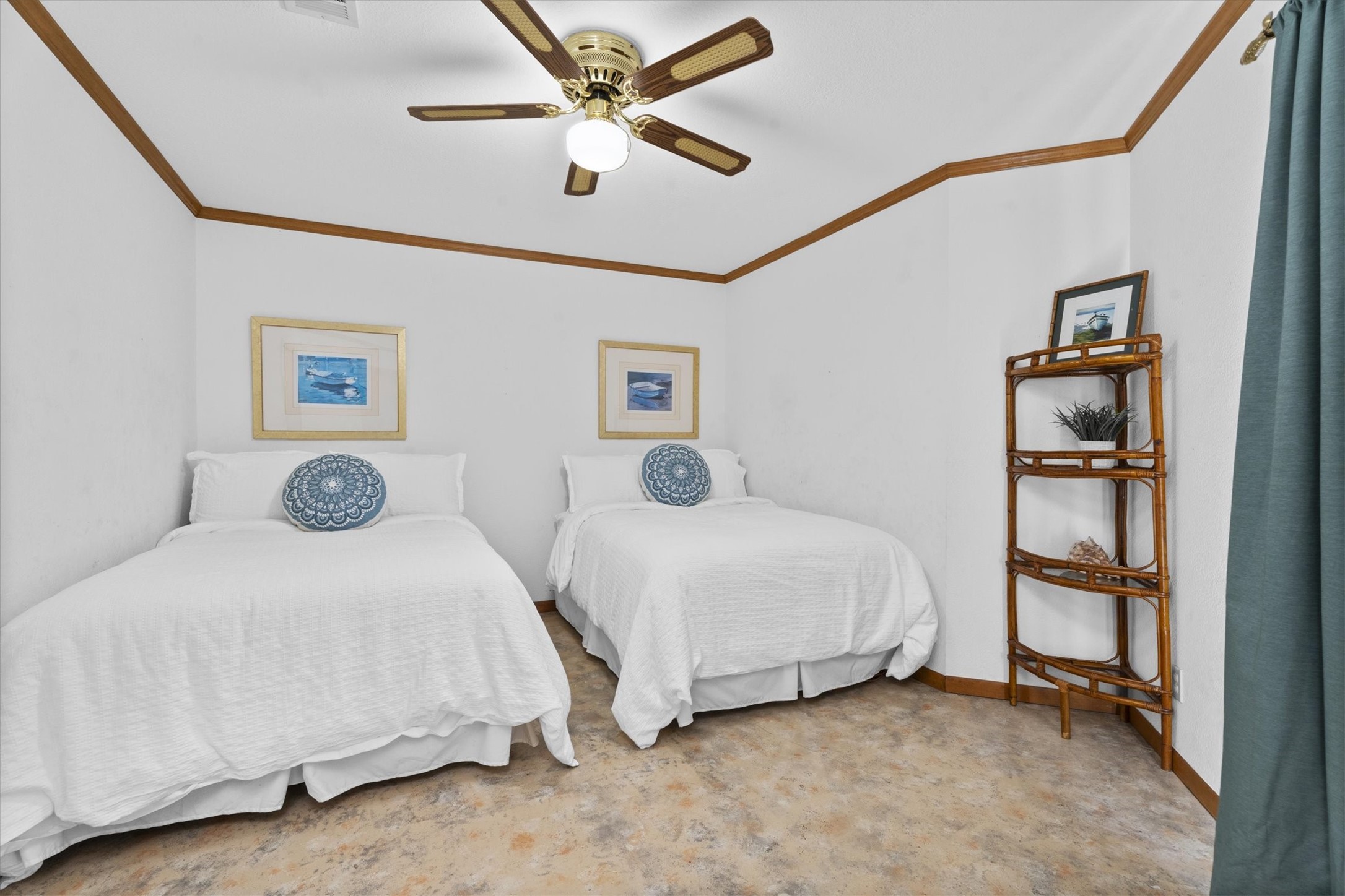 241 Harbour Point Circle Coldspring, TX 77331 - Photo 25 of 33 Guest bedroom with stained concrete floor.