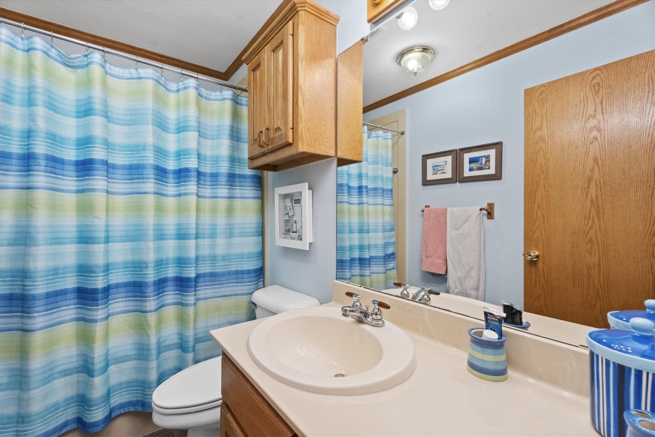 241 Harbour Point Circle Coldspring, TX 77331 - Photo 27 of 33 Guest bathroom