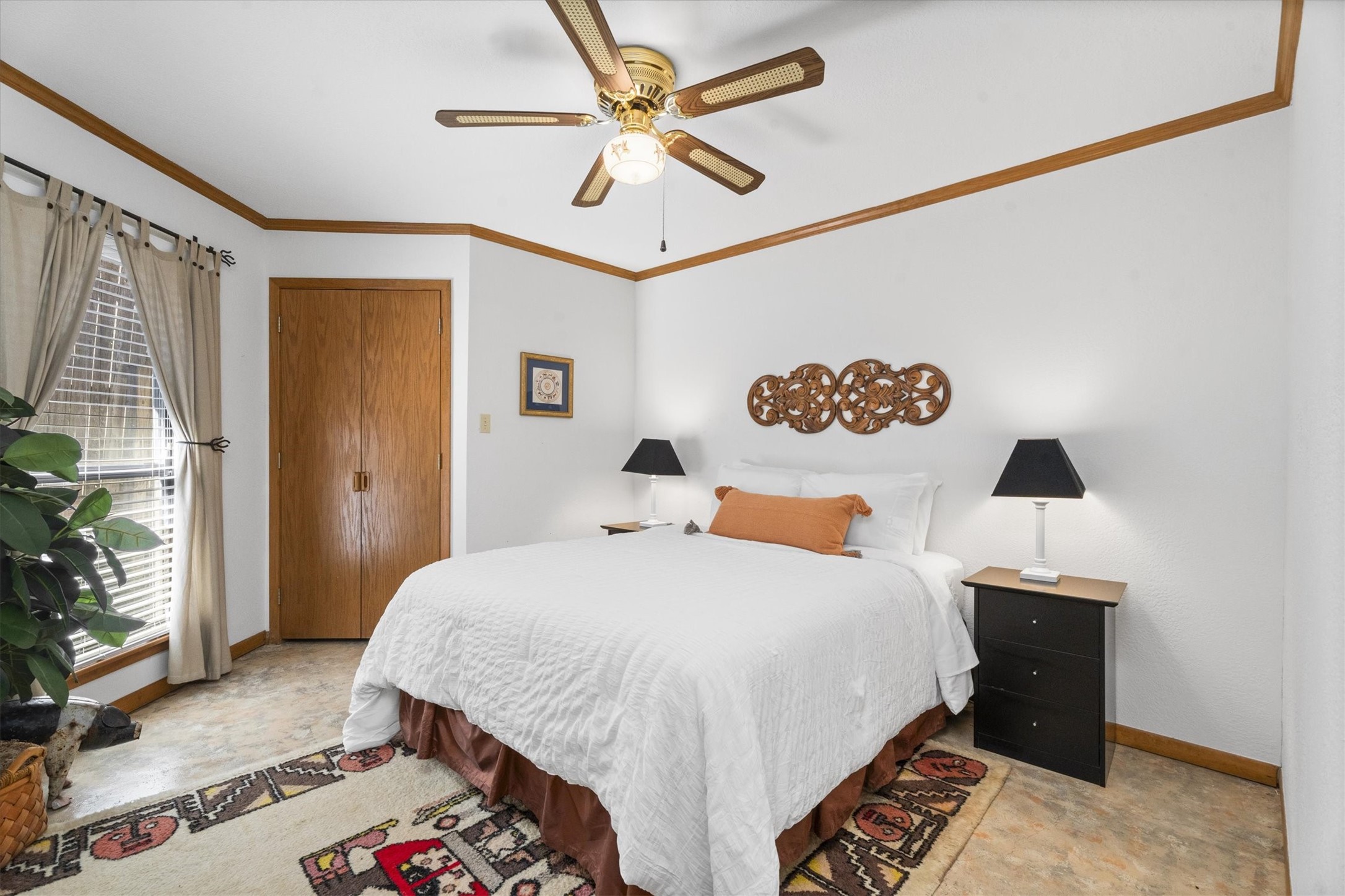 241 Harbour Point Circle Coldspring, TX 77331 - Photo 28 of 33 Second guest bedroom.