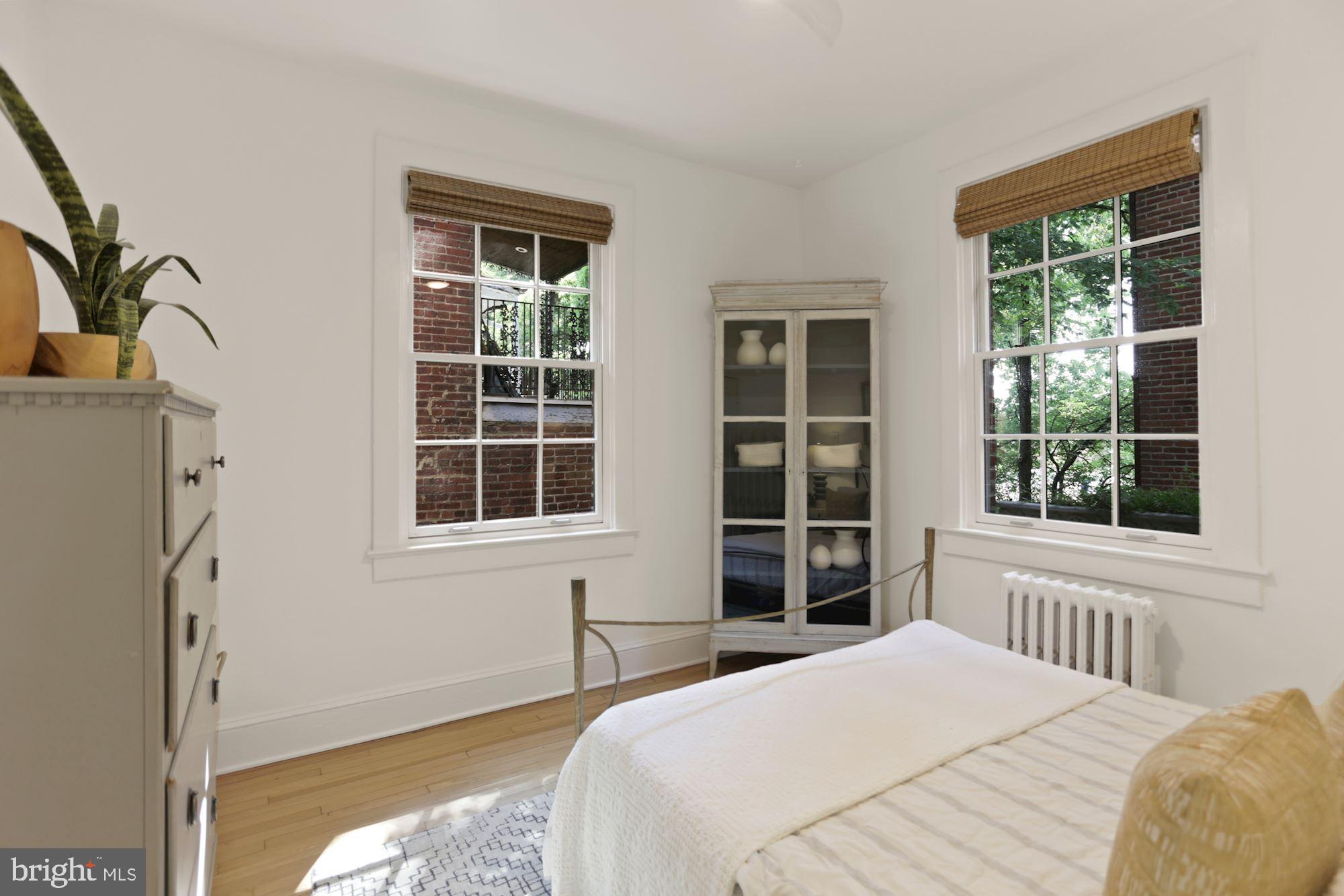 1705 Lanier Place Northwest, Unit 304 Washington, DC 20009 - Photo 17 of 35 Primary Bedroom