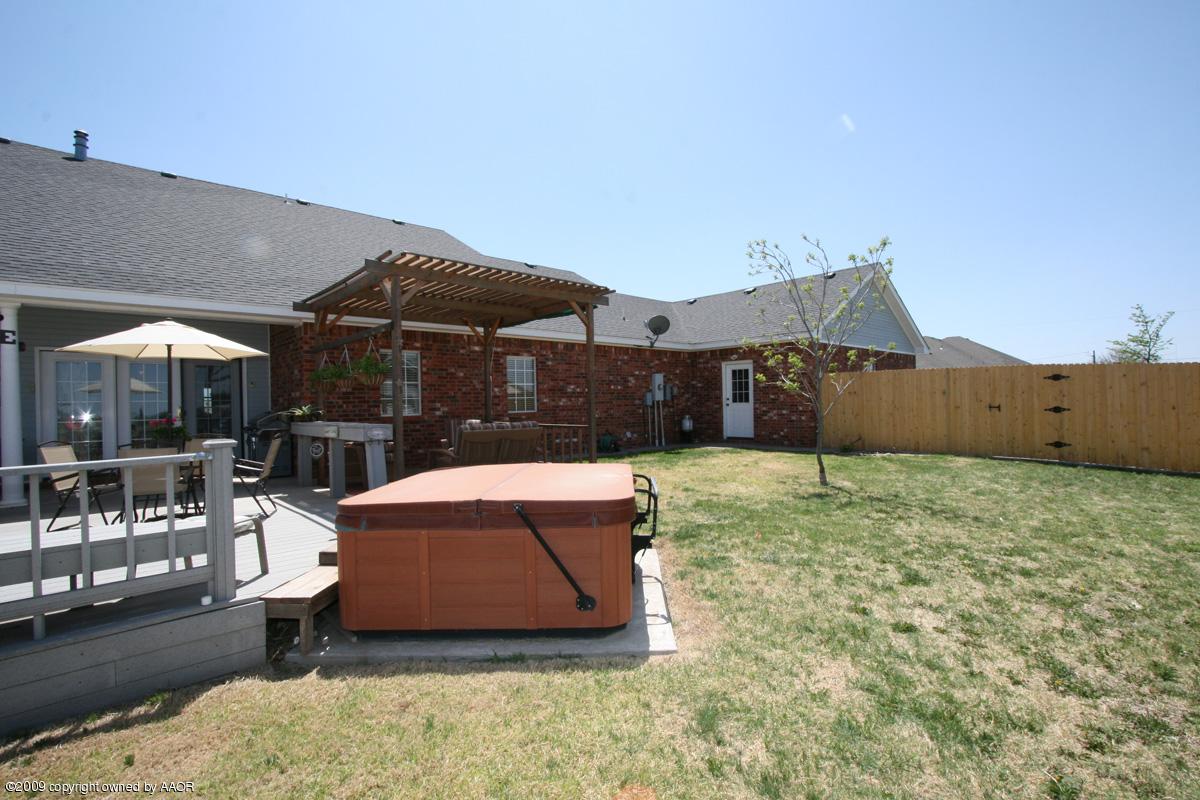 8060 Hunsley Road Canyon, TX 79015 - Photo 2 of 19 back yard