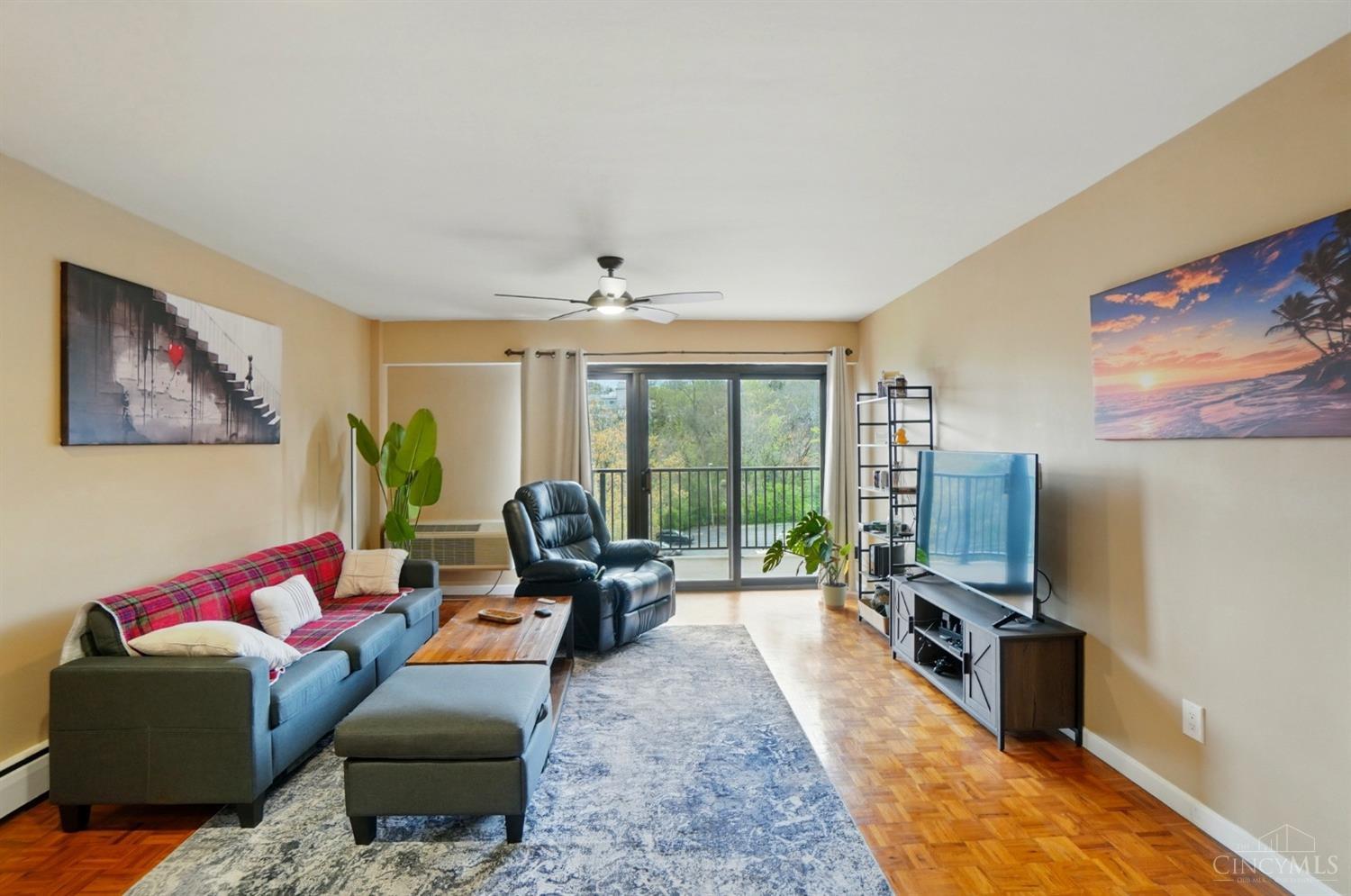 1815 William Howard Taft Road, Unit 702 Cincinnati, OH 45206 - Photo 9 of 35
