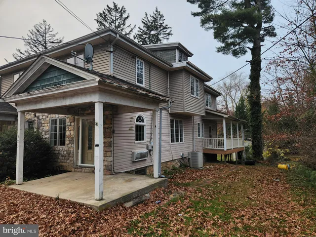 a view of a outdoor space