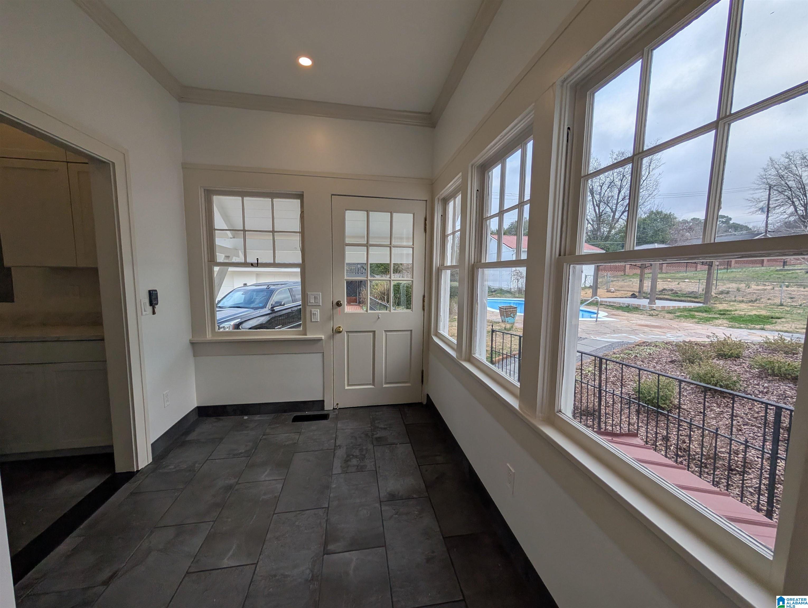 1107 Montvue Road Anniston, AL 36207 - Photo 6 of 61