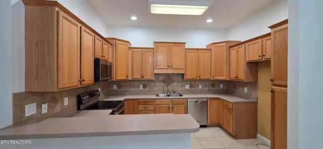 $399,900 | 5963 Round Hill Lane, Knoxville, TN 37912