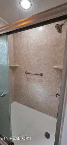 $399,900 | 5963 Round Hill Lane, Knoxville, TN 37912