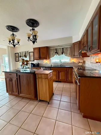 $650,000 | 8 Whispering Pines Drive, Wallingford, CT 06492