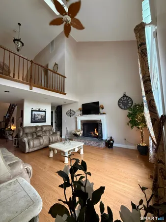 $650,000 | 8 Whispering Pines Drive, Wallingford, CT 06492