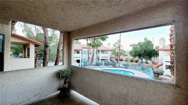 $1,100 | 825 Rock Springs Drive, Unit 202, Las Vegas, NV 89128