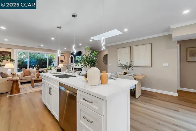 $825,000 | 1180 Running Springs Road, Unit 4, Walnut Creek, CA 94595