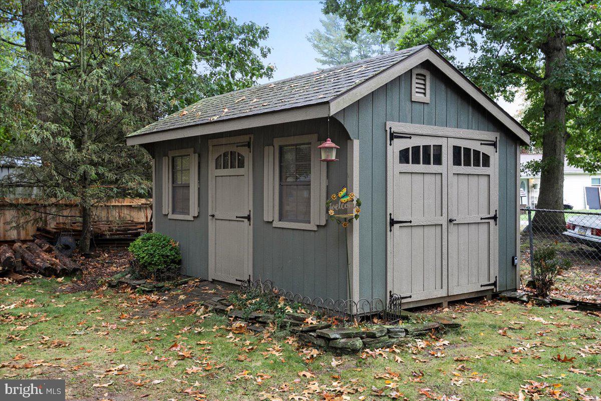 2 Greenwood Forest Road Fayetteville, PA 17222 - Photo 31 of 33 Shed