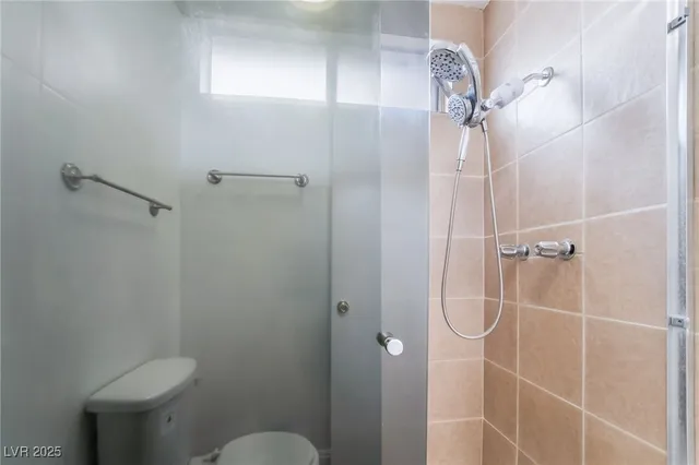 $2,000 | 8501 Shelly Road, Las Vegas, NV 89123