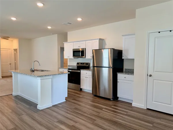 $1,900 | 31238 Williams Lndg Street, Waller, TX 77484
