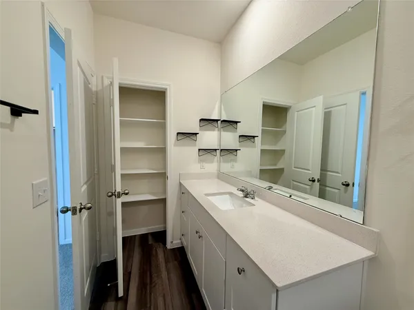 $1,900 | 31238 Williams Lndg Street, Waller, TX 77484