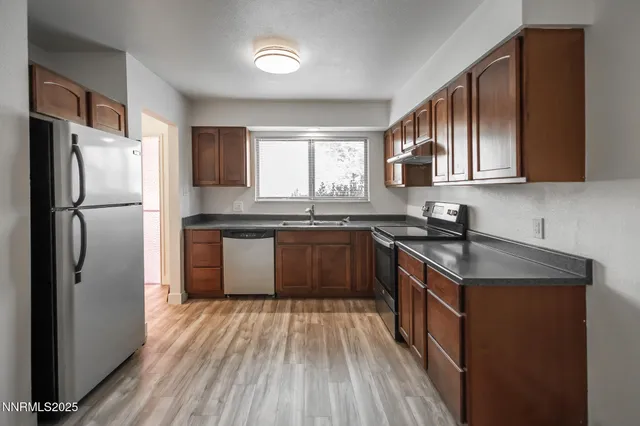 $309,999 | 129 Smithridge Park, Reno, NV 89502