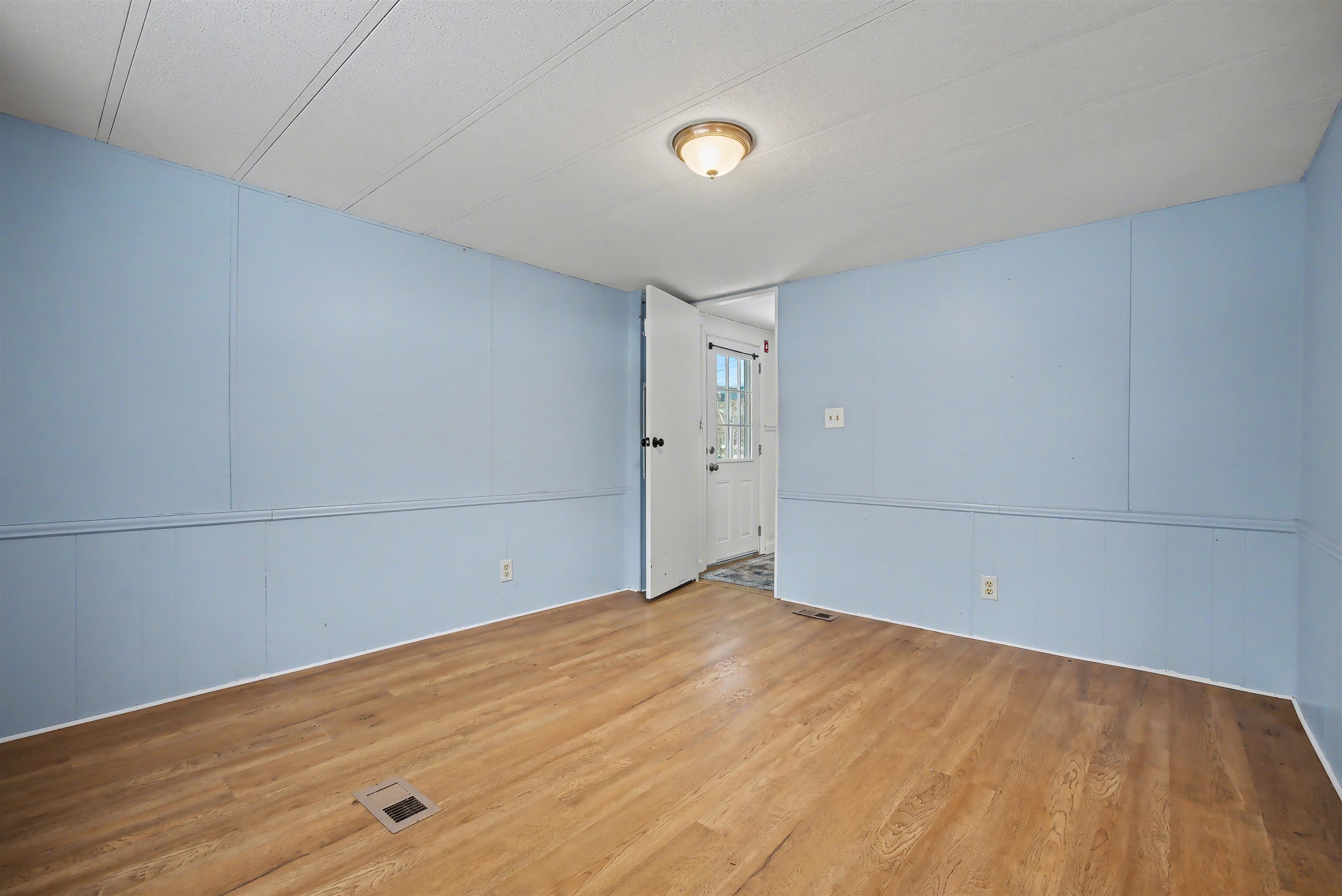 21 Vindale Road Hooksett, NH 03106 - Photo 12 of 45