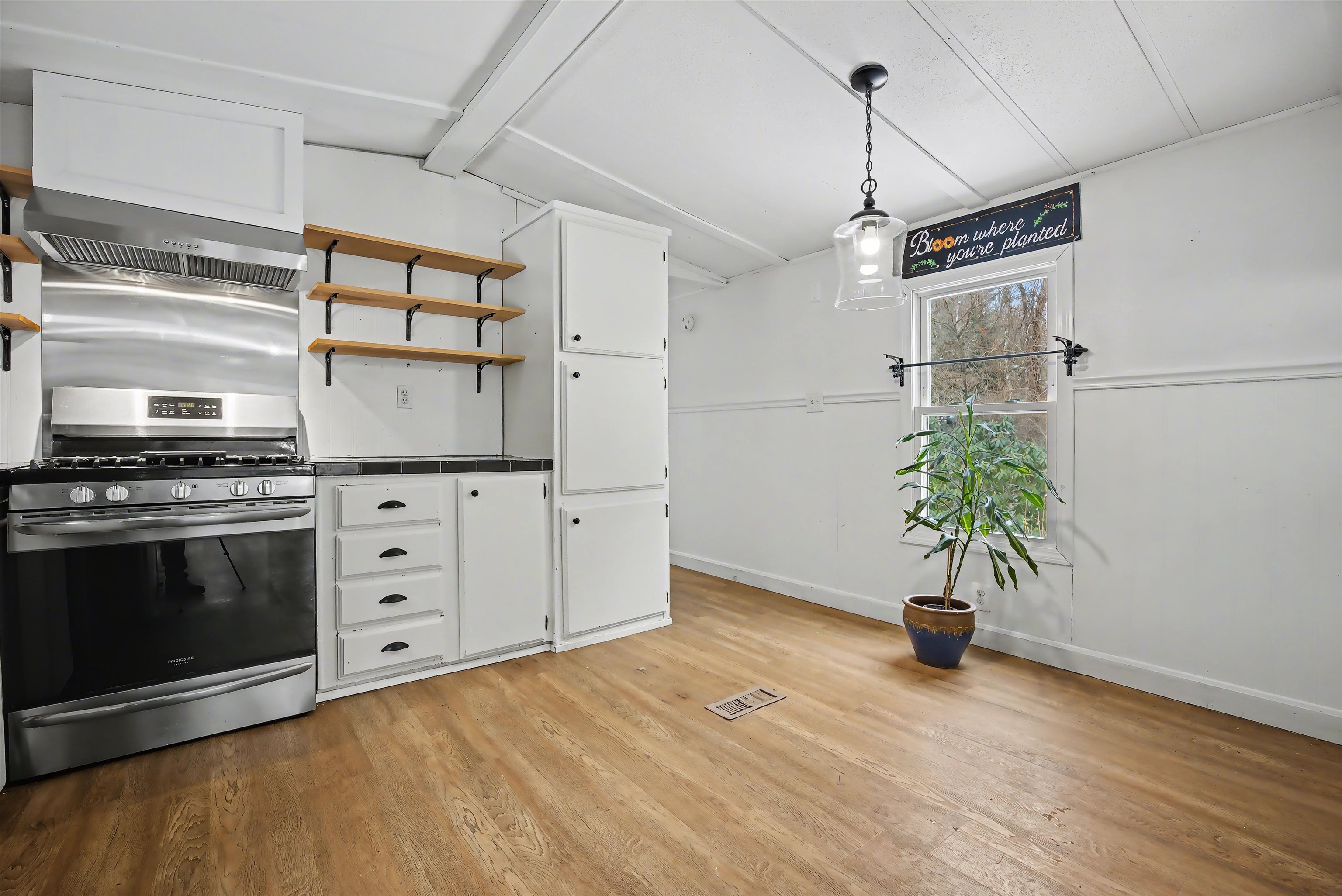 21 Vindale Road Hooksett, NH 03106 - Photo 15 of 45