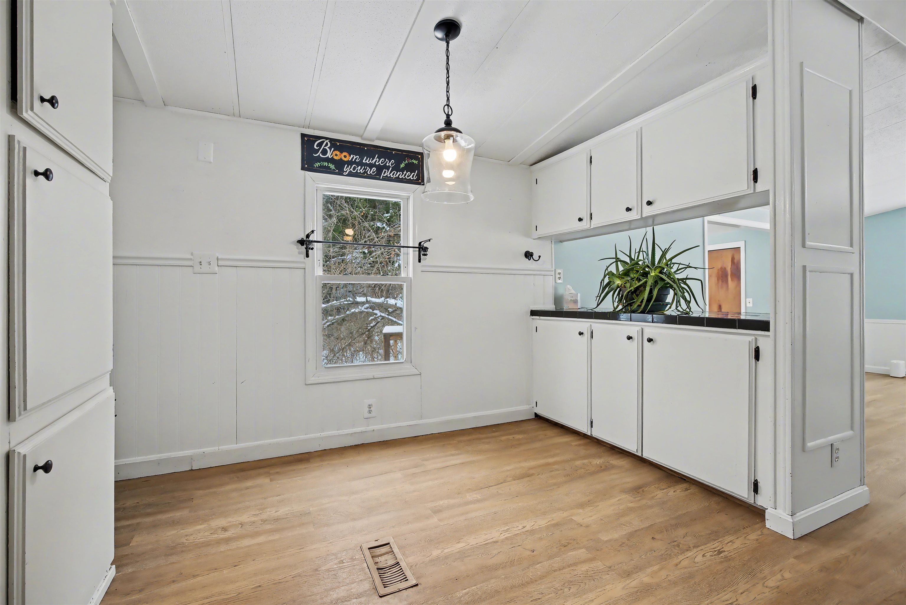 21 Vindale Road Hooksett, NH 03106 - Photo 16 of 45