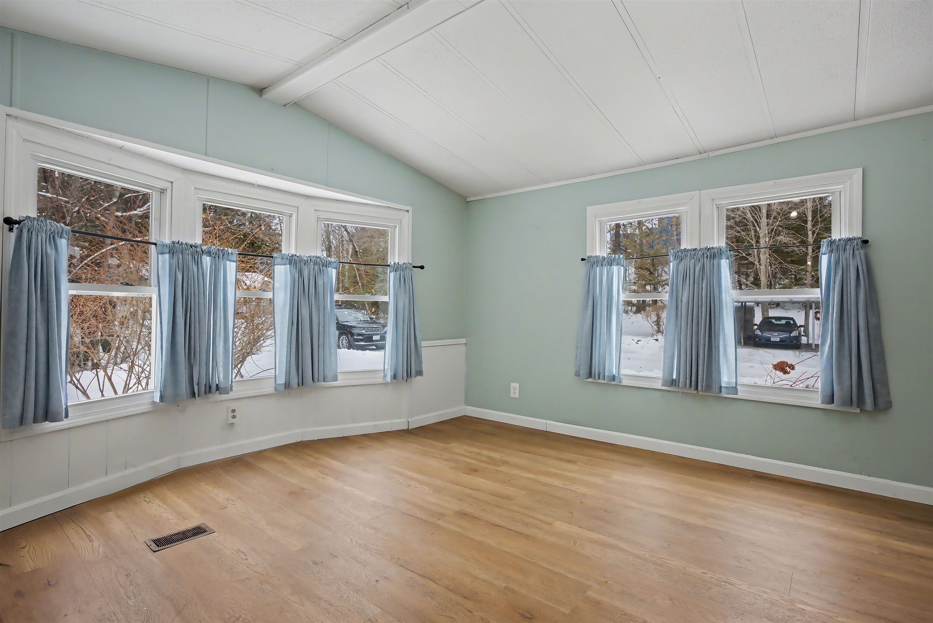 21 Vindale Road Hooksett, NH 03106 - Photo 24 of 45