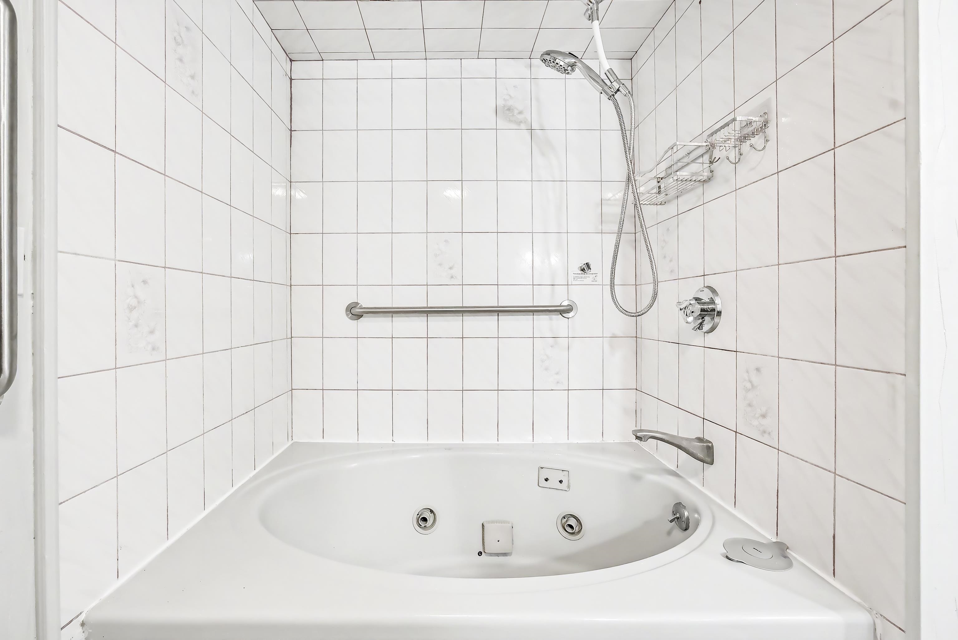 21 Vindale Road Hooksett, NH 03106 - Photo 29 of 45