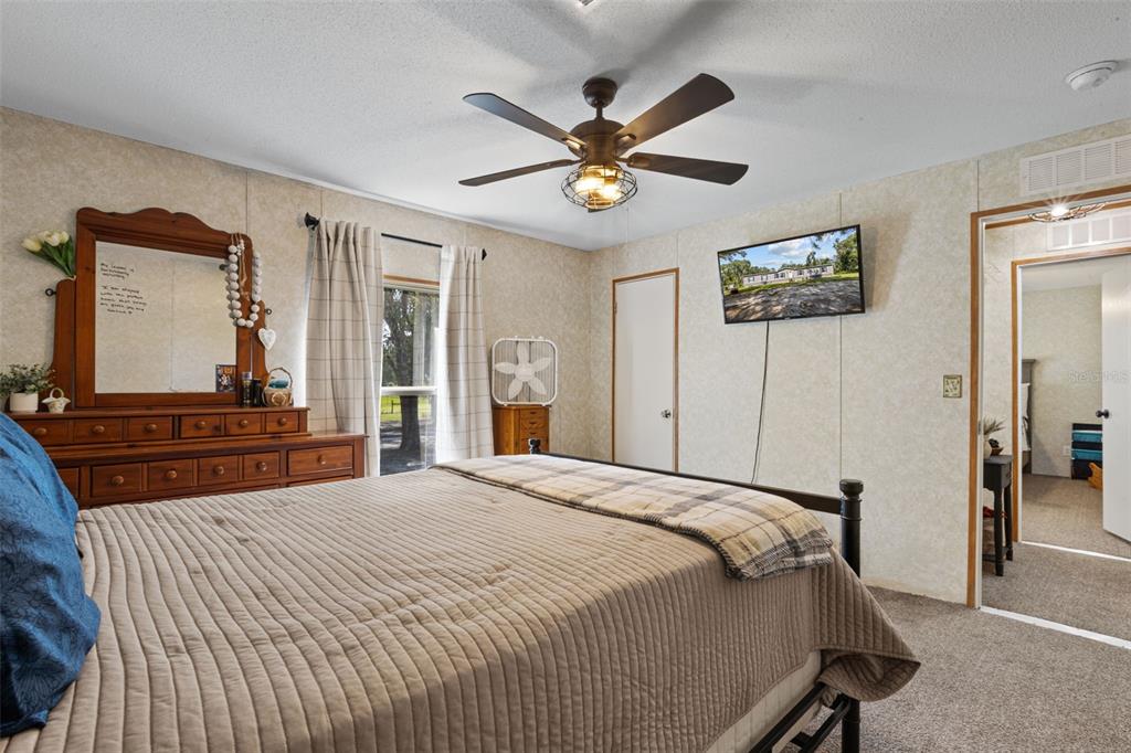 140 Southwest Spaulding Court Fort White, FL 32038 - Photo 13 of 66 Gallery Image 13