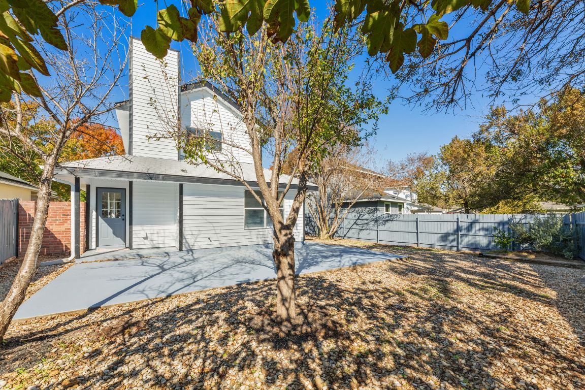 2127 Redwing Way Round Rock, TX 78664 - Photo 25 of 33