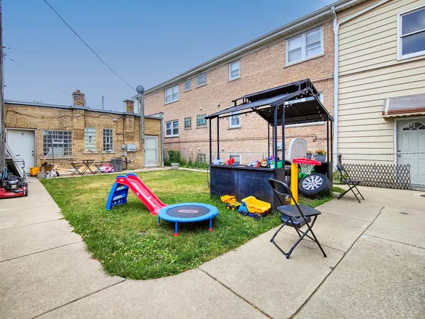 $535,000 | 7006 West Diversey Avenue, Chicago, IL 60634