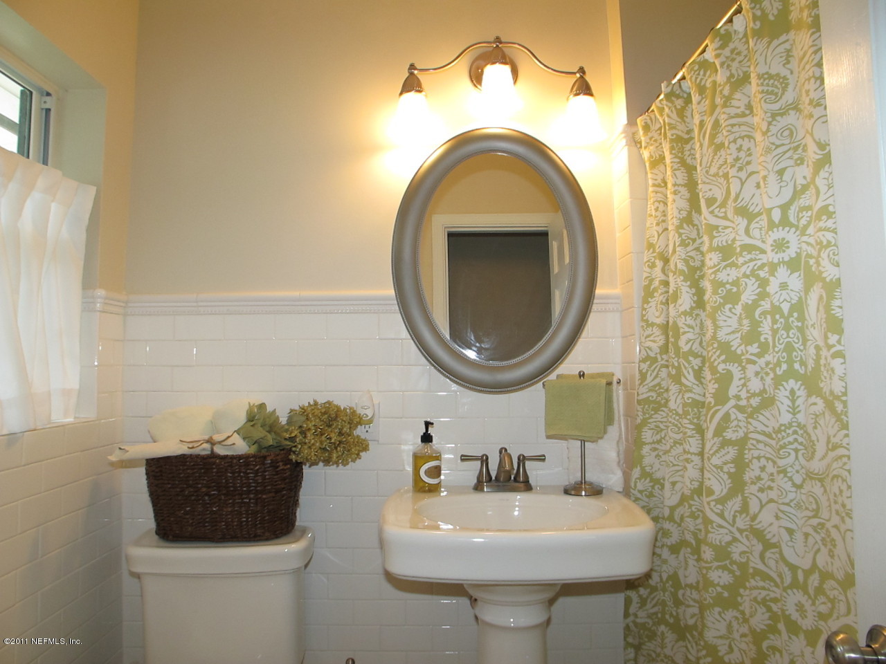 4335 Lucera Road Jacksonville, FL 32244 - Photo 20 of 27 Second Bathroom