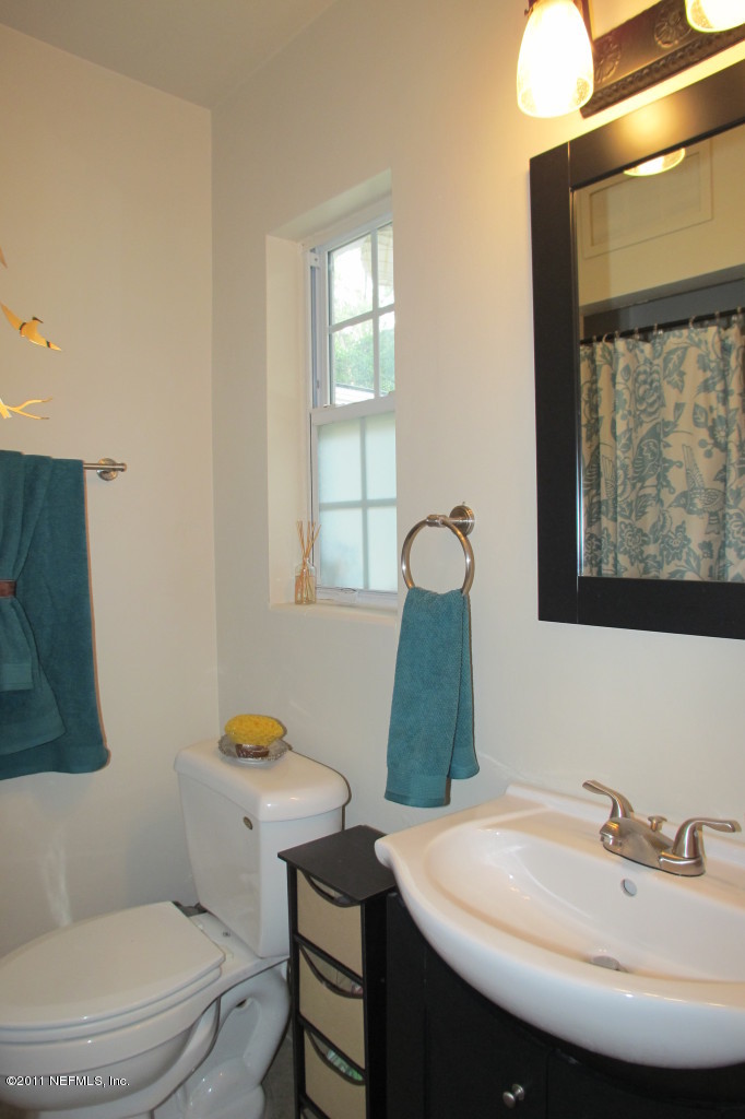 4335 Lucera Road Jacksonville, FL 32244 - Photo 27 of 27 Master Bathroom