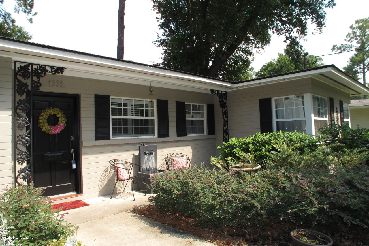 4335 Lucera Road Jacksonville, FL 32244 - Photo 3 of 27 Entry