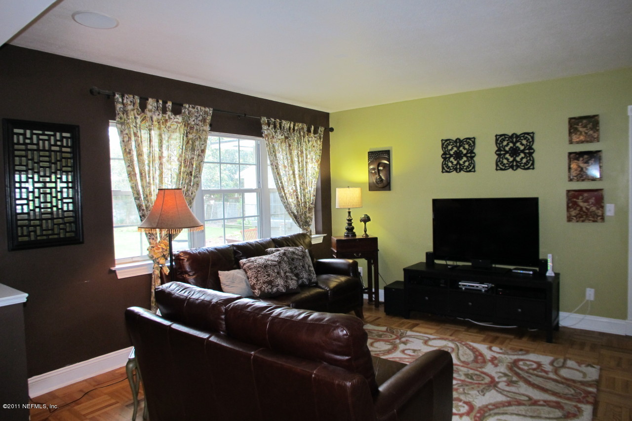 4335 Lucera Road Jacksonville, FL 32244 - Photo 6 of 27 Living Room