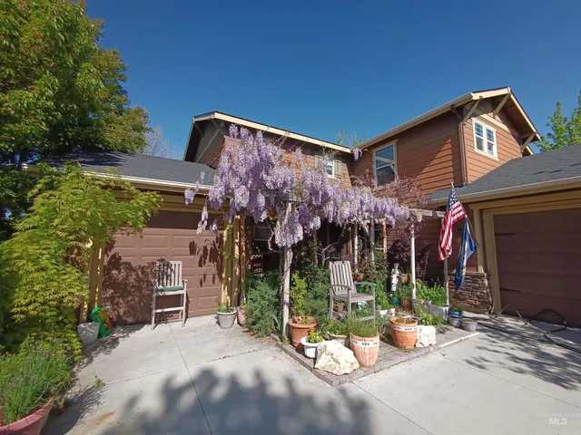 $740,000 | 915 North Glen Aspen Way, Star, ID 83669