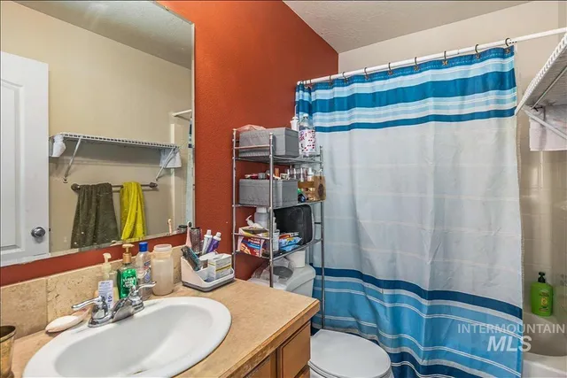 $740,000 | 915 North Glen Aspen Way, Star, ID 83669