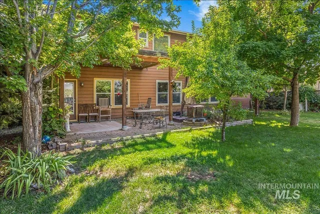 $740,000 | 915 North Glen Aspen Way, Star, ID 83669