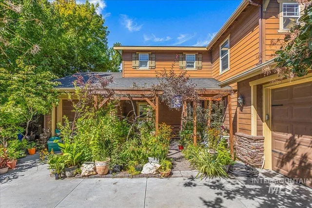 $740,000 | 915 North Glen Aspen Way, Star, ID 83669