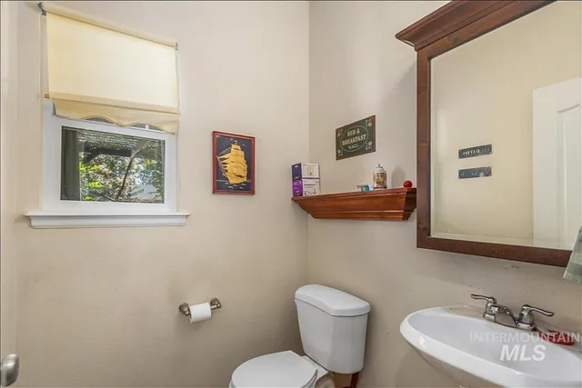 $740,000 | 915 North Glen Aspen Way, Star, ID 83669