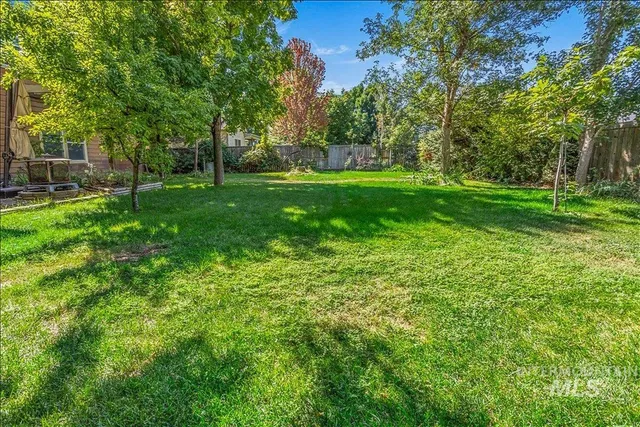 $740,000 | 915 North Glen Aspen Way, Star, ID 83669