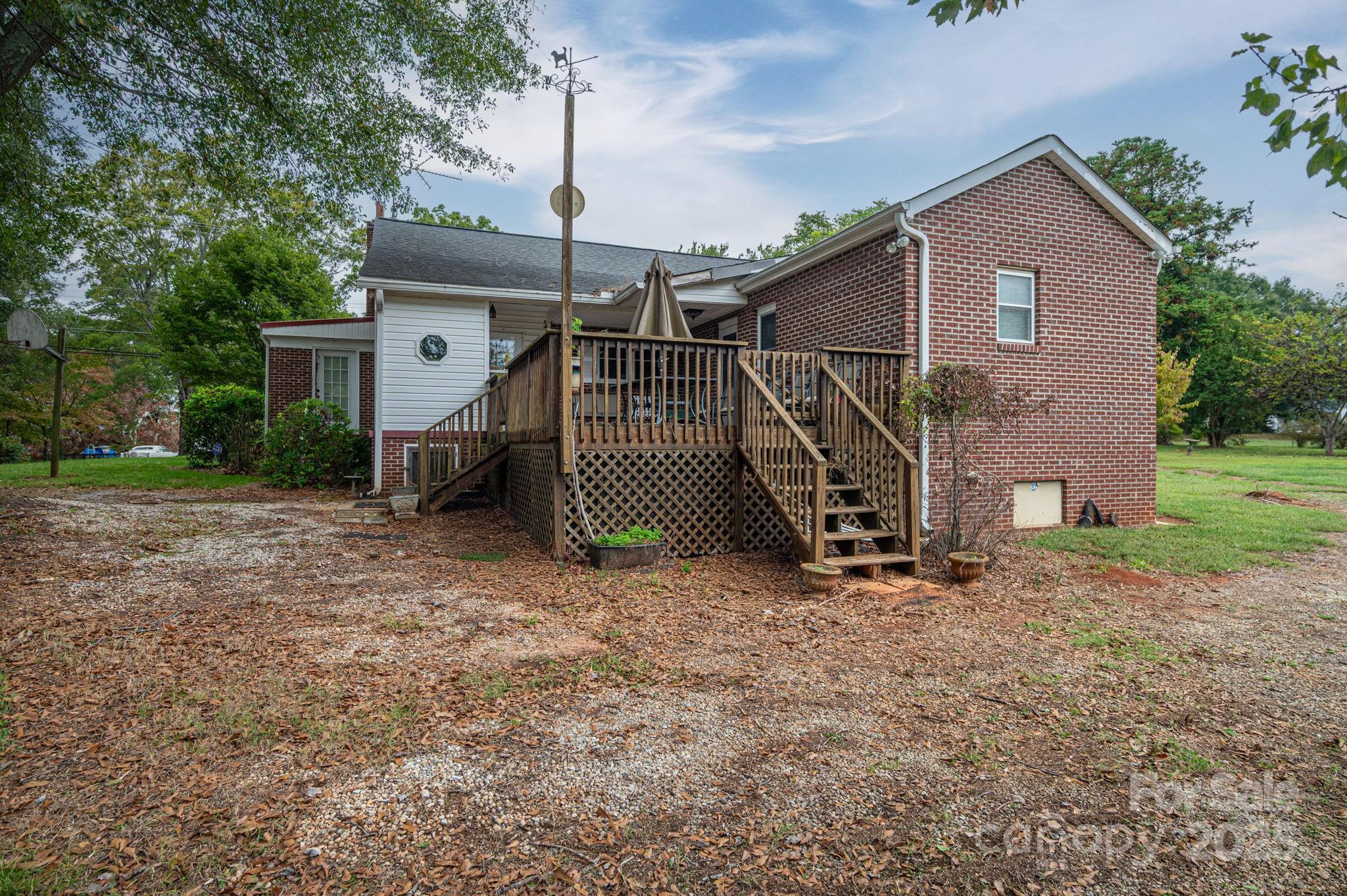 1544 Kings Road Shelby, NC 28150 - Photo 11 of 25 a view of a house with a yard