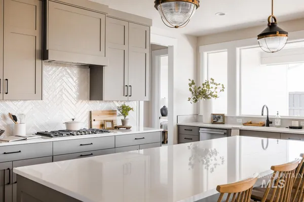 $874,900 | 2653 East Cavern Drive, Meridian, ID 83642