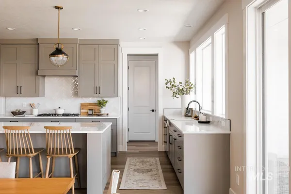 $874,900 | 2653 East Cavern Drive, Meridian, ID 83642