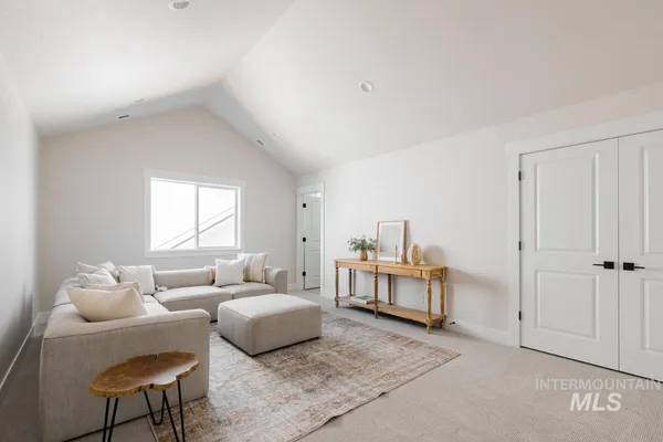 $874,900 | 2653 East Cavern Drive, Meridian, ID 83642