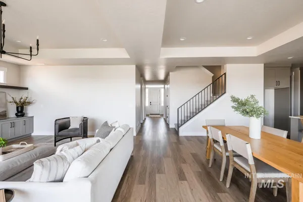 $874,900 | 2653 East Cavern Drive, Meridian, ID 83642