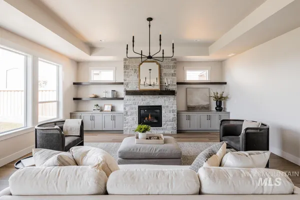 $874,900 | 2653 East Cavern Drive, Meridian, ID 83642