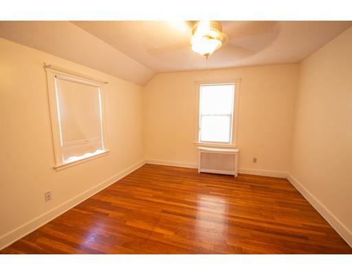 52 Corona Street Springfield, MA 01104 - Photo 11 of 12 Gallery Image 11