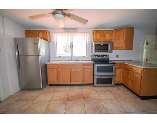 52 Corona Street Springfield, MA 01104 - Photo 4 of 12 Gallery Image 4