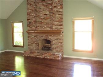 8 Chelfield Road Dublin, PA 18917 - Photo 3 of 11 Family Room