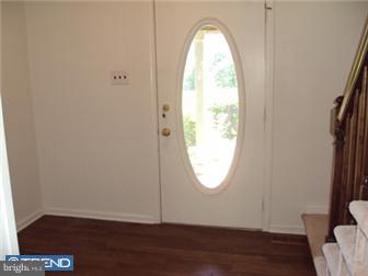 8 Chelfield Road Dublin, PA 18917 - Photo 8 of 11 Foyer