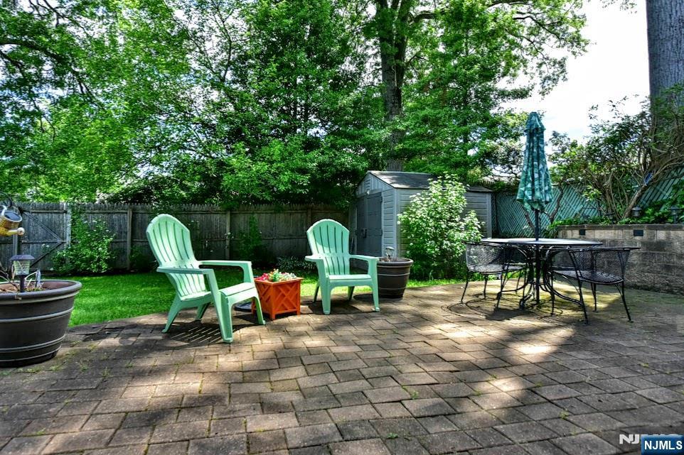 90 Grove Street Waldwick, NJ 07463 - Photo 21 of 26
