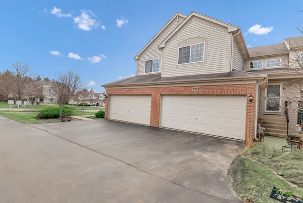 $315,000 | 3355 Blue Ridge Drive, Carpentersville, IL 60110